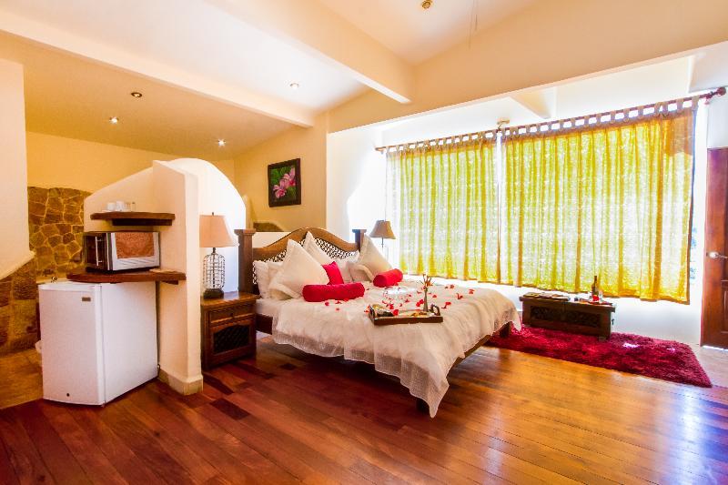 Issimo Suites Boutique Hotel & Spa - Adults Only มานูเอล อันโตนิโอ ภายนอก รูปภาพ