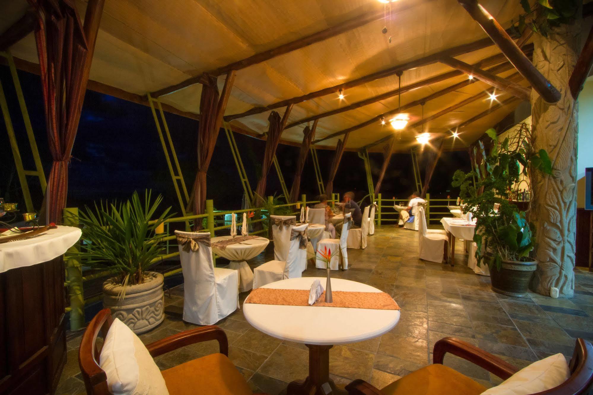 Issimo Suites Boutique Hotel & Spa - Adults Only มานูเอล อันโตนิโอ ภายนอก รูปภาพ