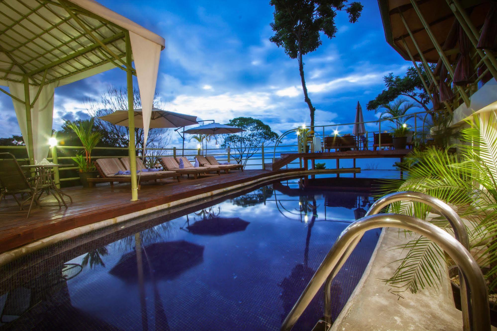 Issimo Suites Boutique Hotel & Spa - Adults Only มานูเอล อันโตนิโอ ภายนอก รูปภาพ